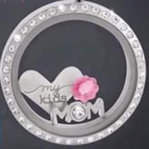 Origami owl the complete Mother’s gift locket